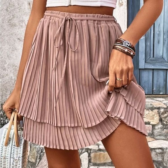 ***😀3 for $35../Shein blush pink pleated skirt. - Picture 1 of 8